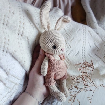 Patron lapin au crochet PDF – Doudou bébé, niveau débutant