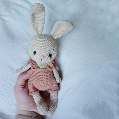 Patron lapin au crochet PDF – Doudou bébé, niveau débutant