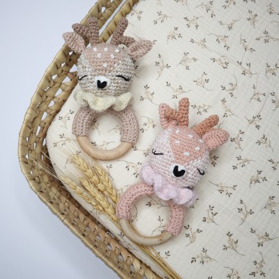 Hochet Charlie le faon : Patron Au Crochet PDF