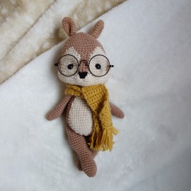 Bucky l'écureuil : Patron Au Crochet PDF