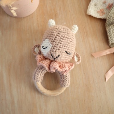 Hochet Scarlett jolie biquette : Patron Au Crochet PDF