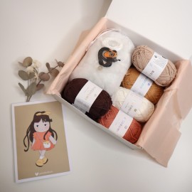 Kit Crochet Cannelle, demoiselle d'automne – Coffret Complet, Patron PDF