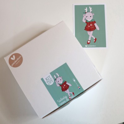 Kit Crochet Solveig, renne de Noël – Coffret Complet, Patron PDF