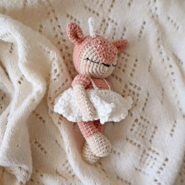 Les minis du bonheur - Praline ma mini biche : Patron Au Crochet PDF