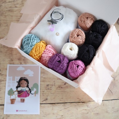 Kit Crochet Alma, la bohémienne de Notre-Dame – Coffret Complet, Patron PDF