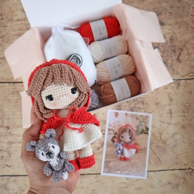 Kit Crochet Le petit chaperon rouge – Coffret Complet, Patron PDF