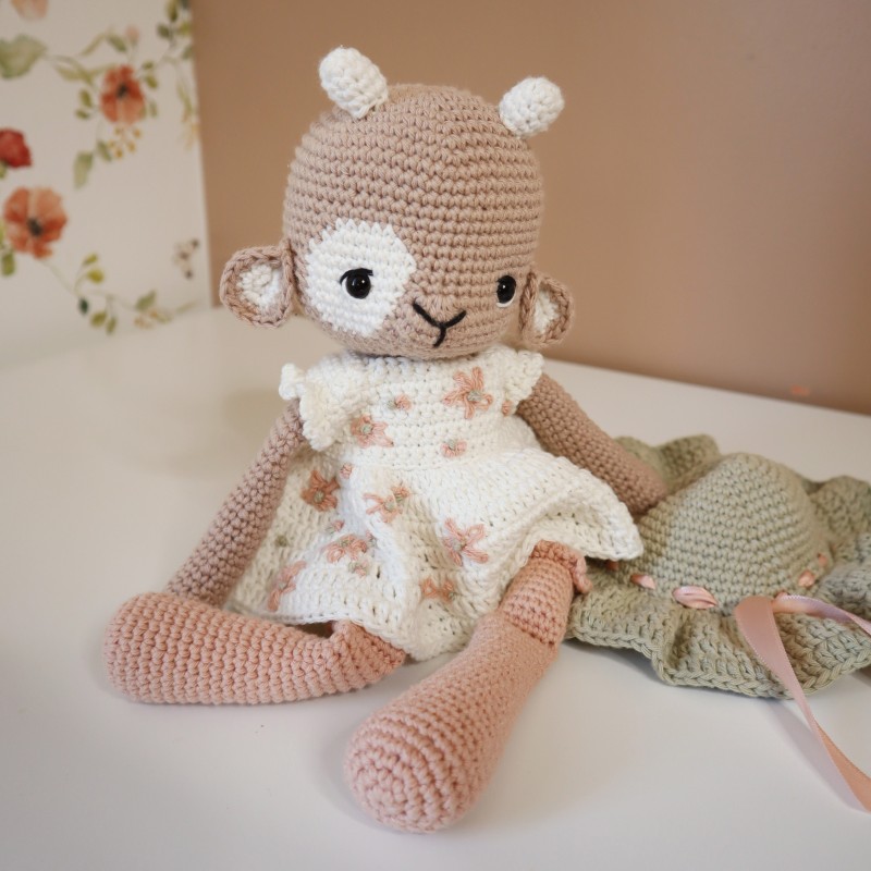 Patron Robe Bohème Amigurumi Crochet Gratuit PDF